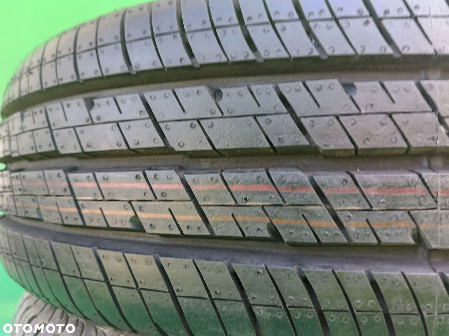 CONTINENTAL VANCO 2 195/65/16 C, 1 szt 10,4 mm - 2