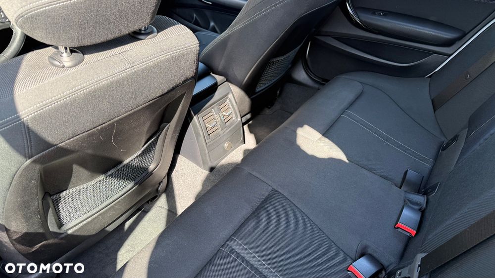 BMW Seria 1 118i Sport Line - 39