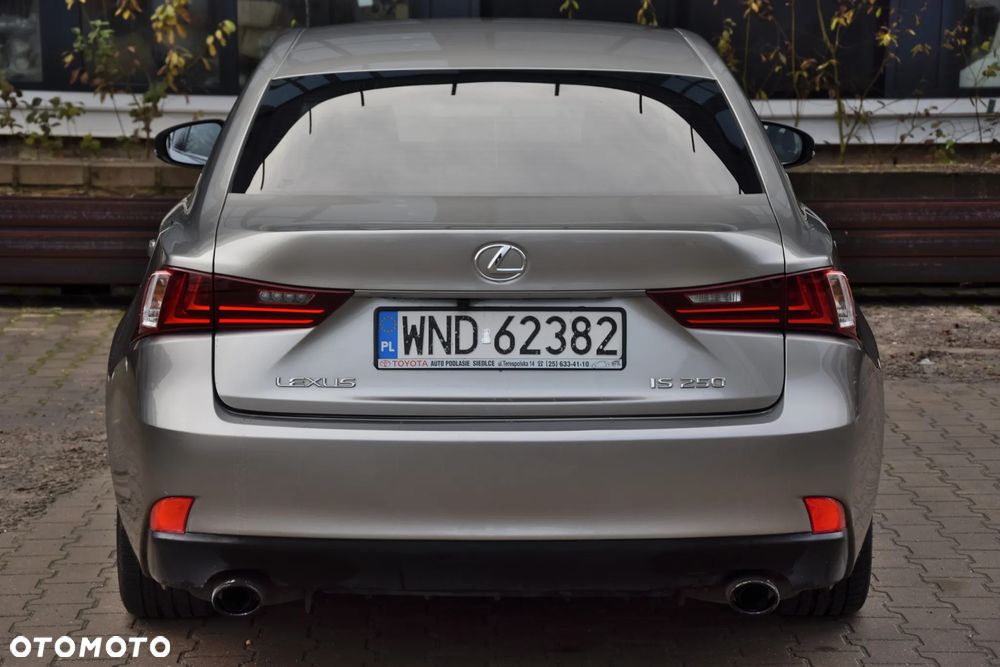 Lexus IS 250 Classic - 6