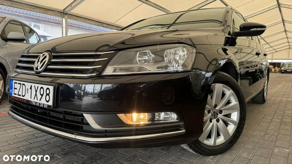 Volkswagen Passat - 1