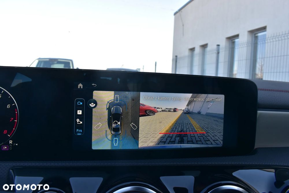 Mercedes-Benz CLA 200 7G-DCT - 34