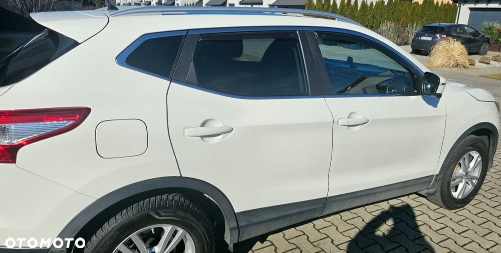 Nissan Qashqai 1.2 DIG-T N-Connecta EU6 - 6