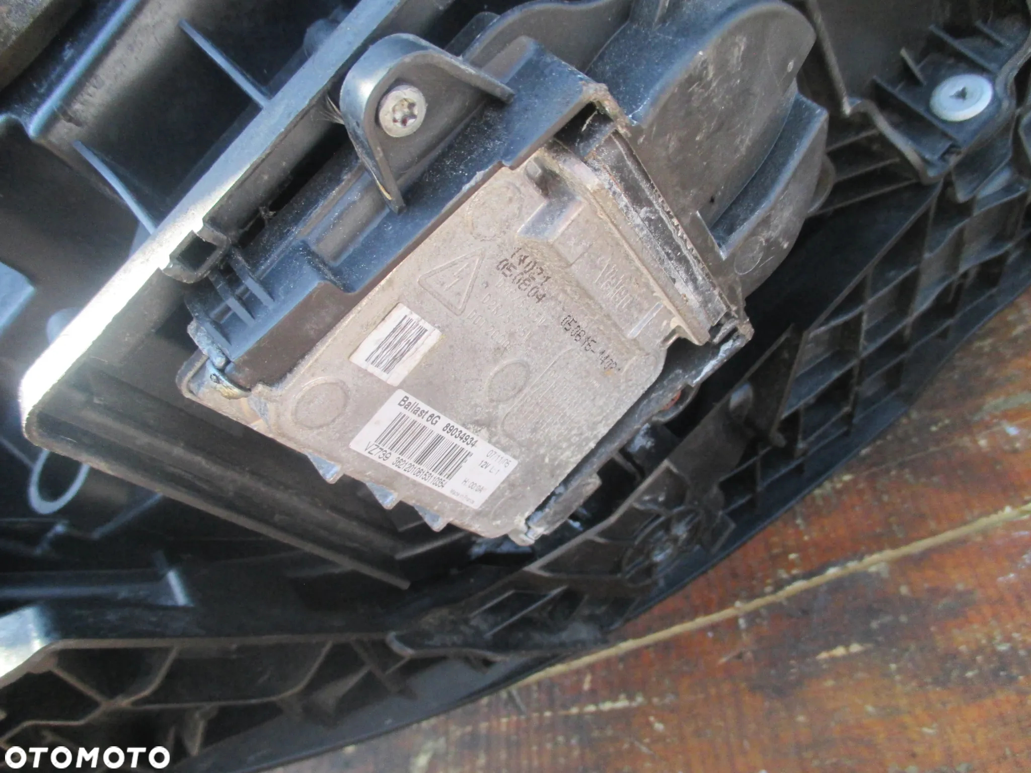 lampa lewa Laguna II lift Xenon Valeo Europa orginał - 6