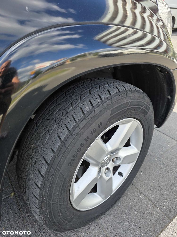 Toyota RAV4 2.0 D-4D 4x4 - 17