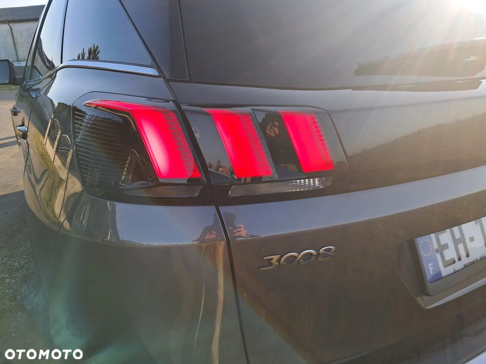 Peugeot 3008 1.6 PureTech GPF GT Line S&S EAT8 - 14