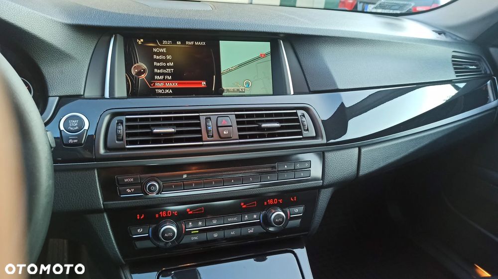 BMW Seria 5 525d xDrive Luxury Line - 26