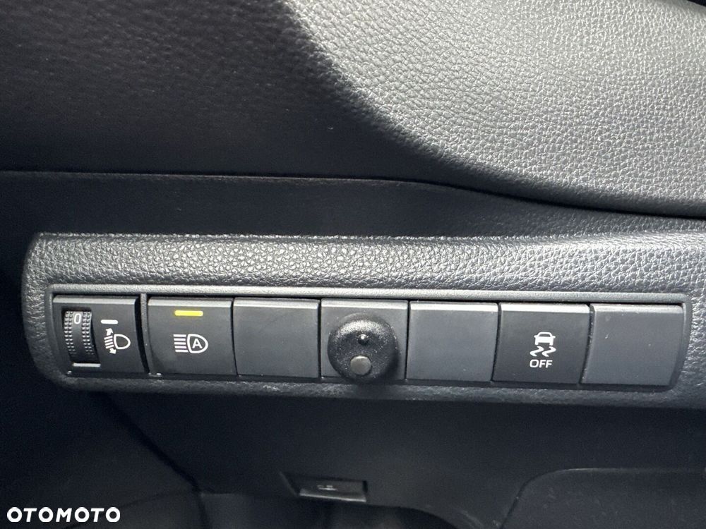 Toyota Corolla - 23