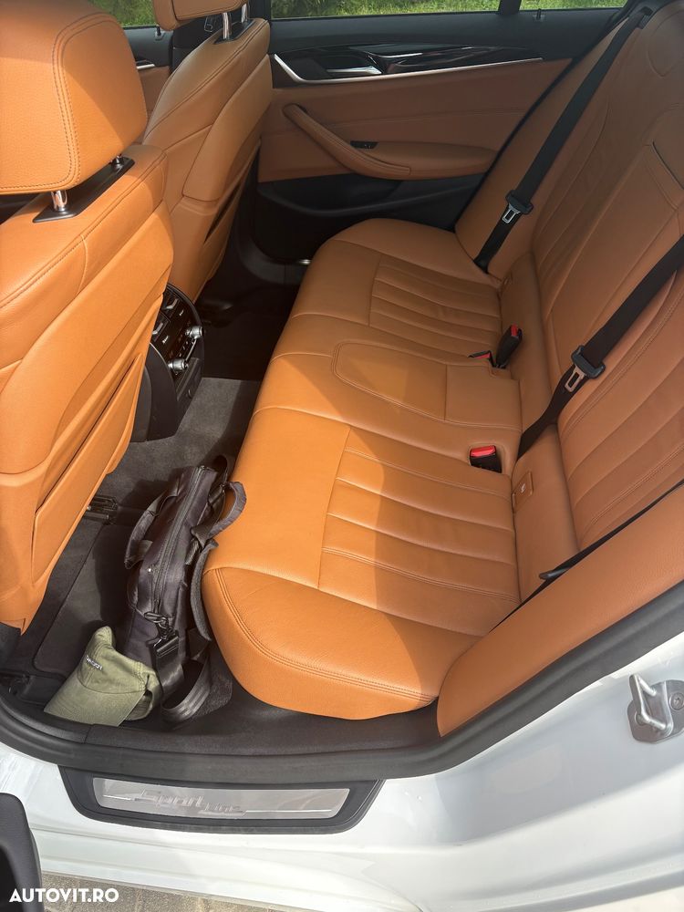 BMW Seria 5 540i xDrive AT - 9