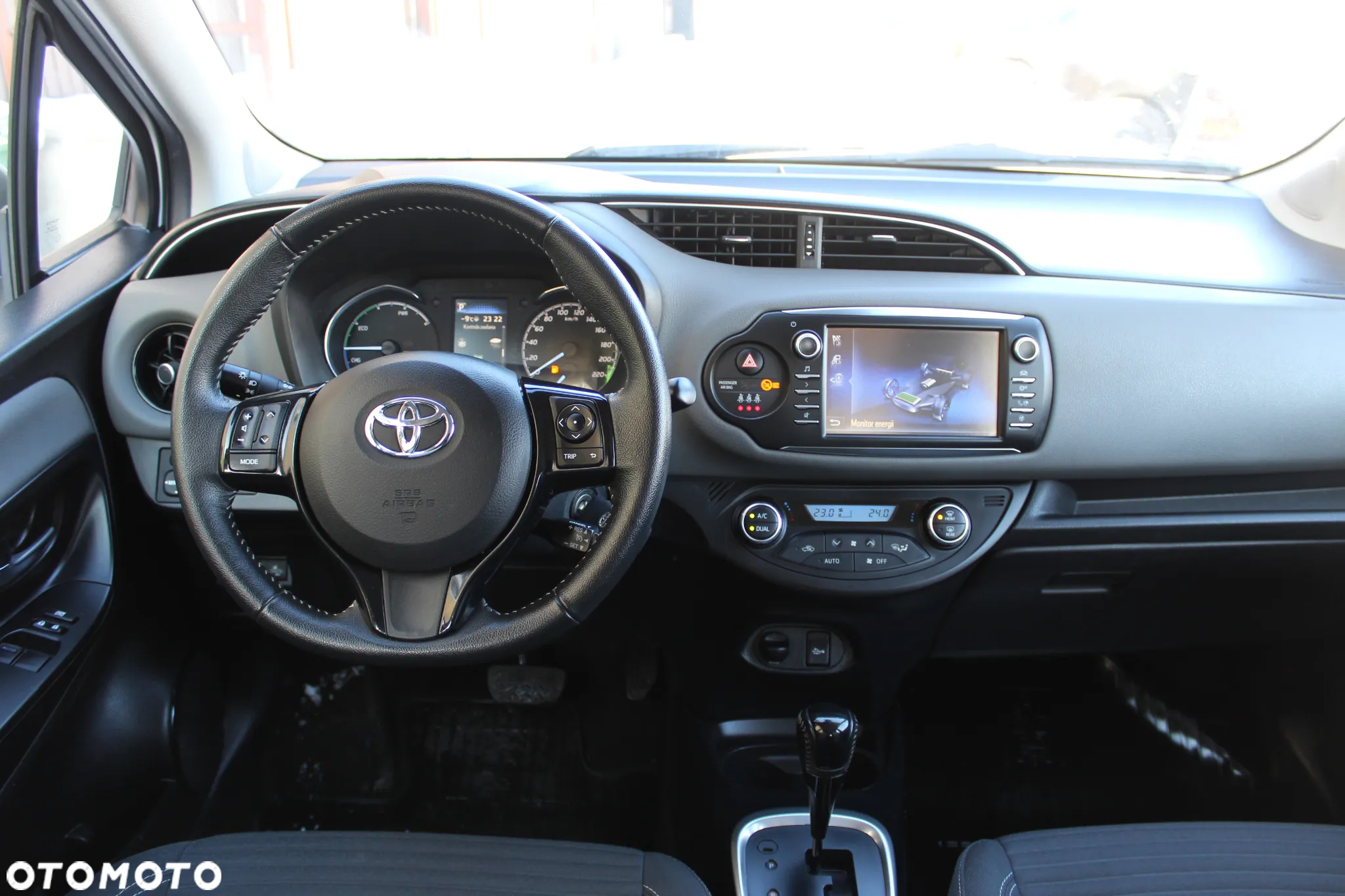 Toyota Yaris Hybrid 1.5 VVT-i Business Edition - 6