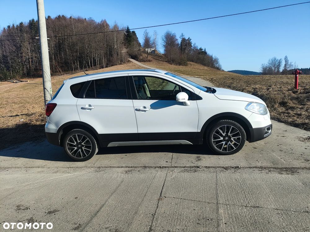 Suzuki SX4 S-Cross 1.6 DDiS 4x4 limited+ - 4