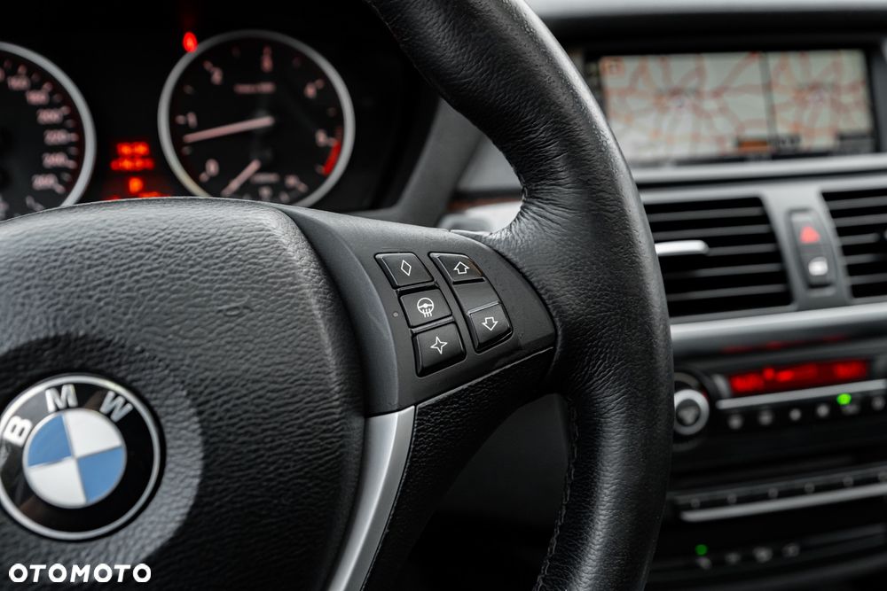 BMW X5 3.0sd - 39