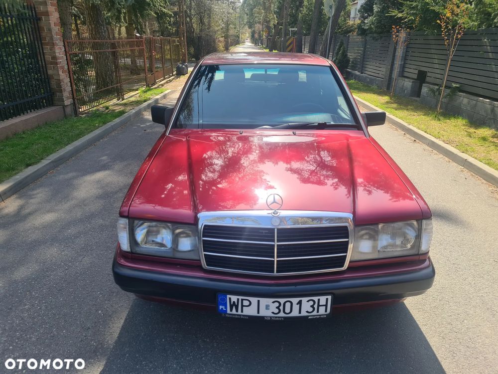 Mercedes-Benz W201 (190) - 2