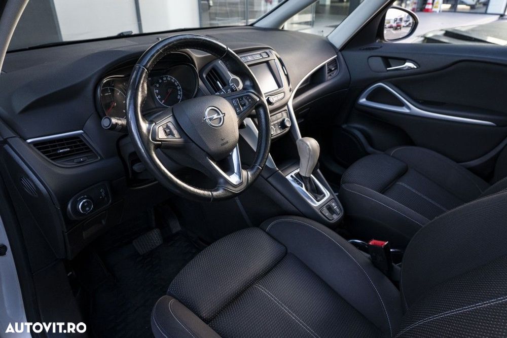Opel Zafira - 14