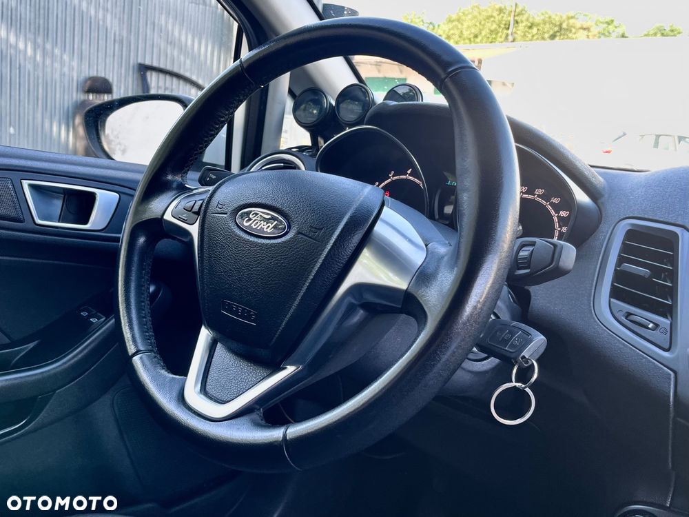 Ford Fiesta 1.25 Champions Edition - 20