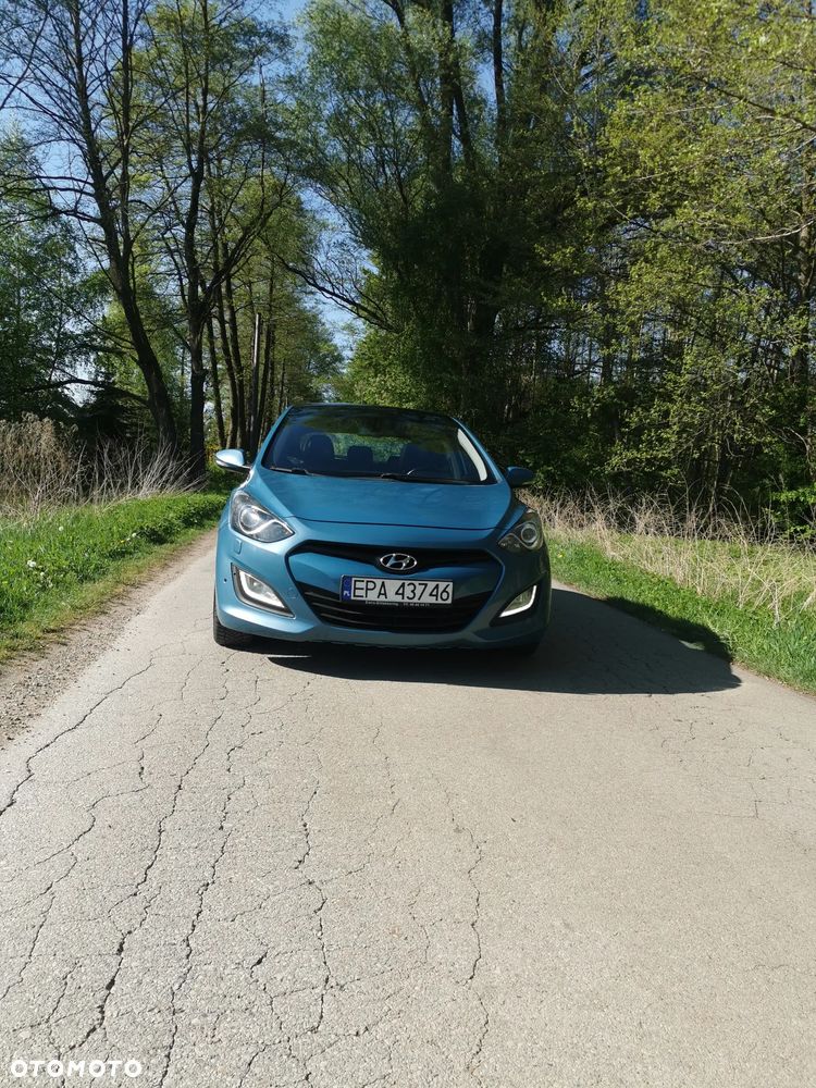 Hyundai i30 1.6 CRDi Premium - 17