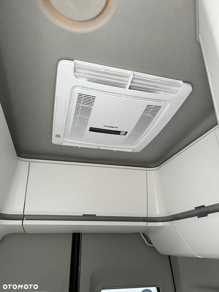 Volkswagen California - 13