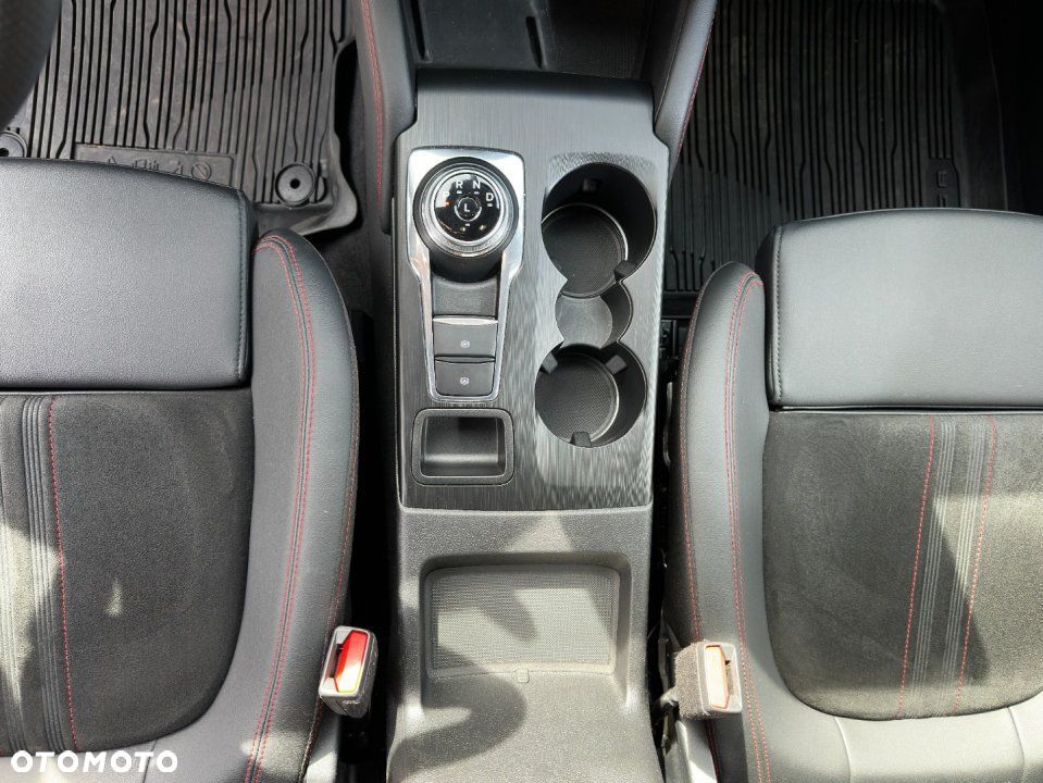 Ford Kuga - 19