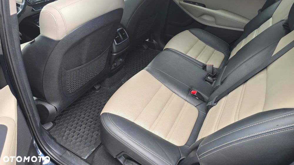 Kia Sorento 2.0 CRDI L - 21