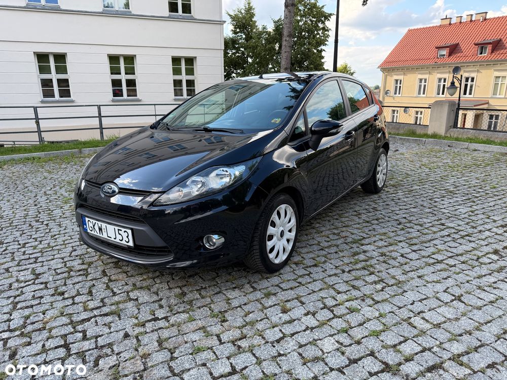 Ford Fiesta 1.25 Champions Edition - 36