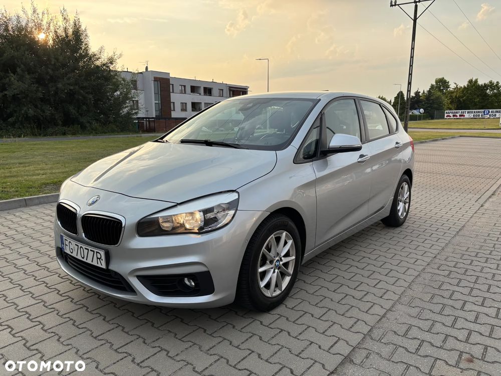 BMW Seria 2 218i - 6