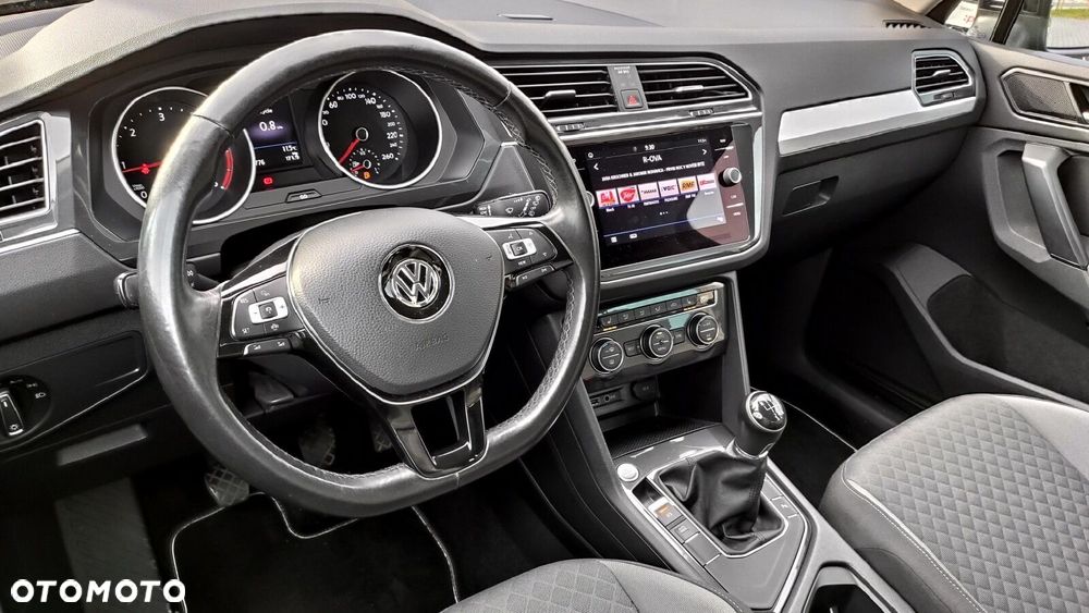 Volkswagen Tiguan - 37