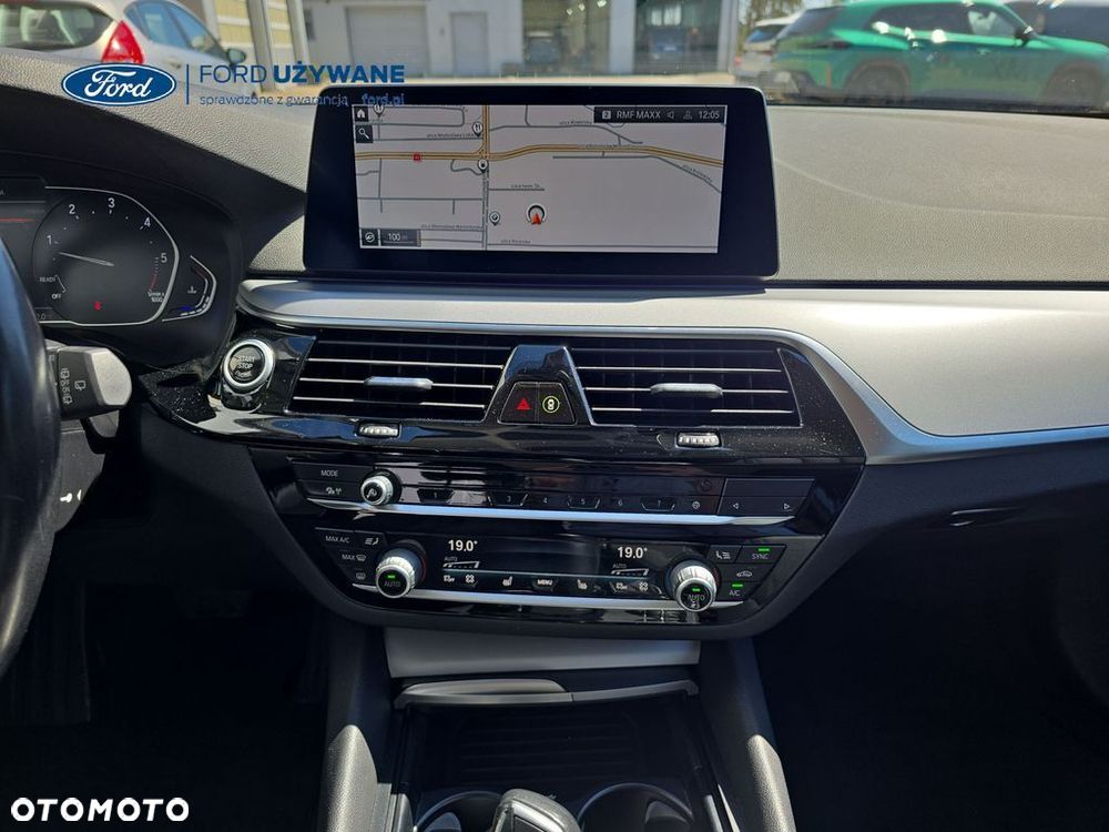 BMW Seria 5 530d mHEV - 20