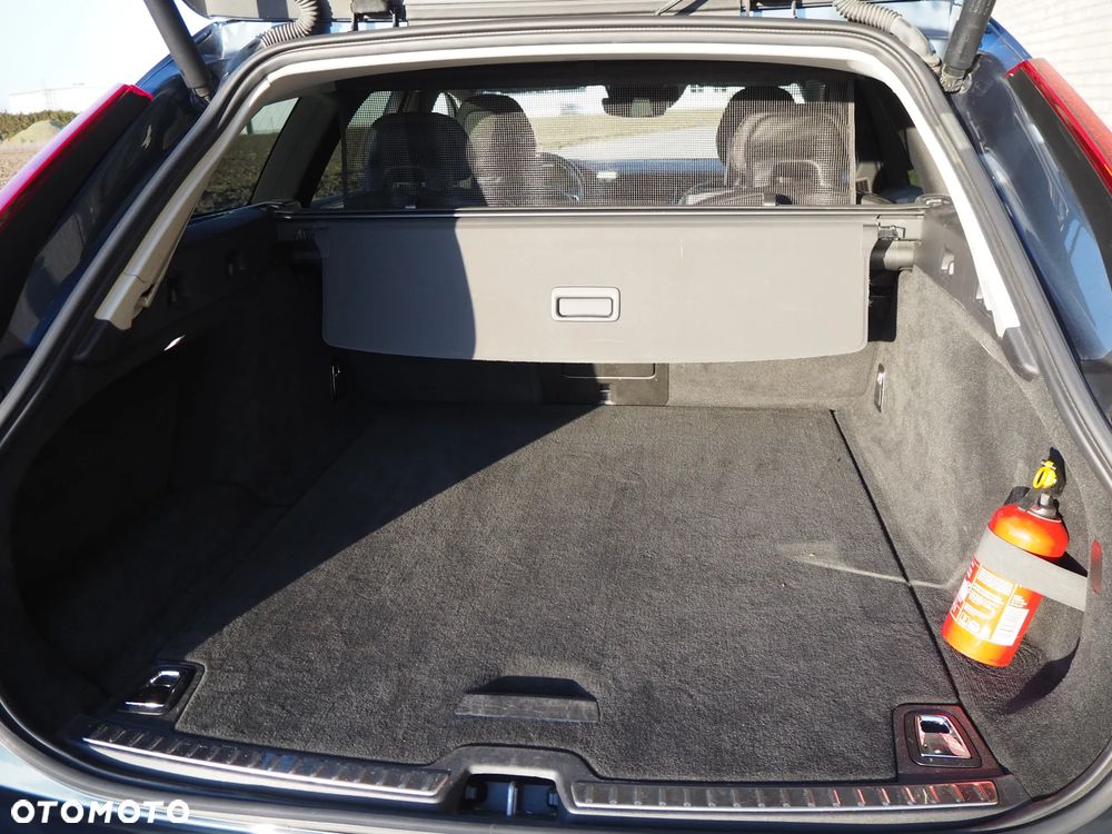 Volvo V90 Cross Country D4 AWD - 24