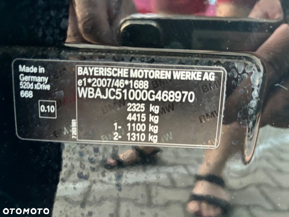 BMW Seria 5 520d xDrive Luxury Line sport - 40