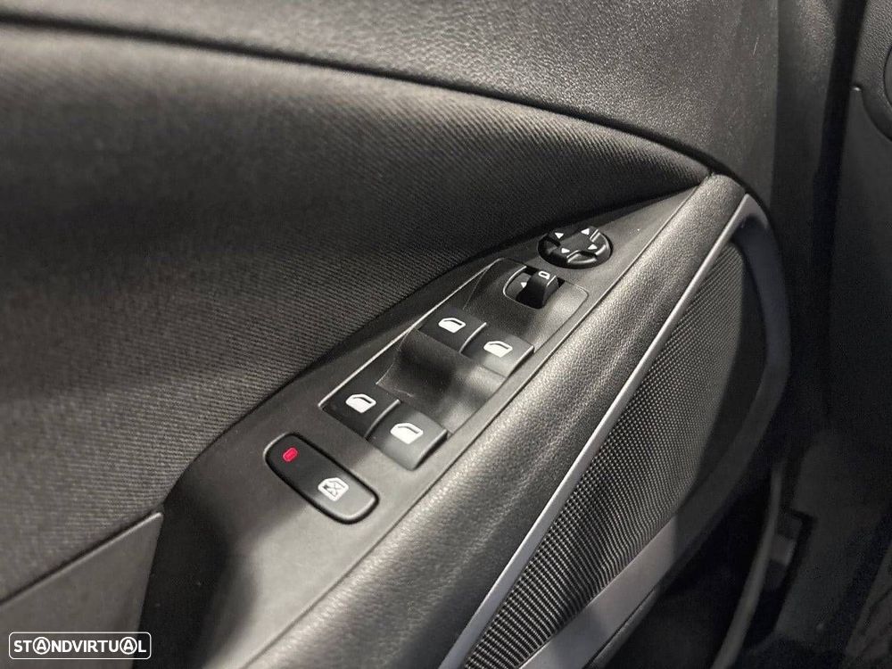 Opel Crossland X - 20