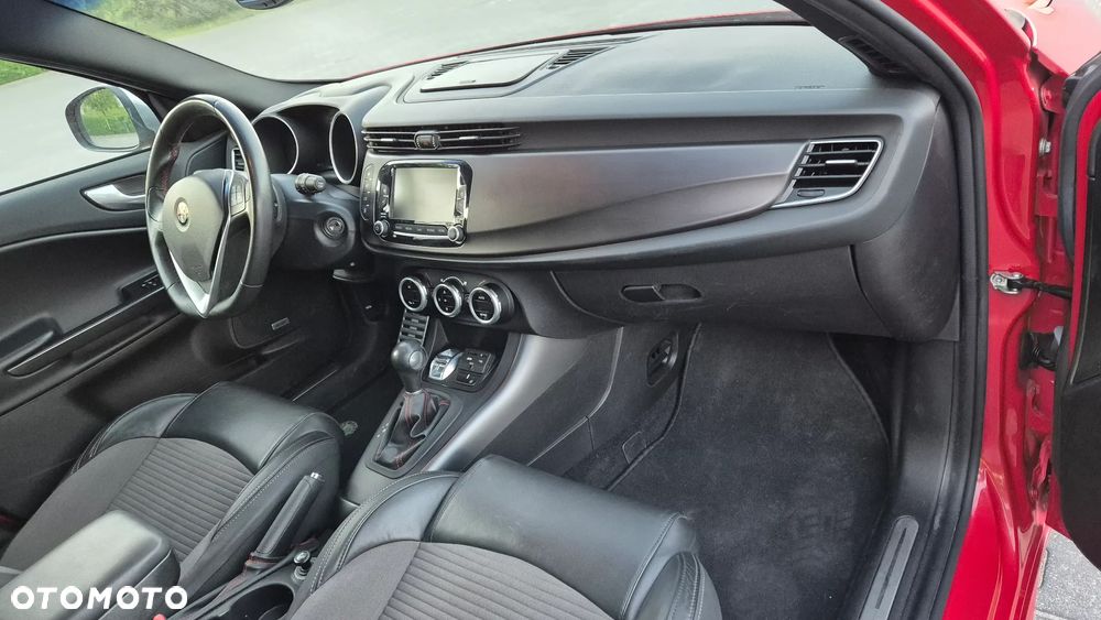 Alfa Romeo Giulietta 1.4 TB MultiAir Exclusive TCT - 11