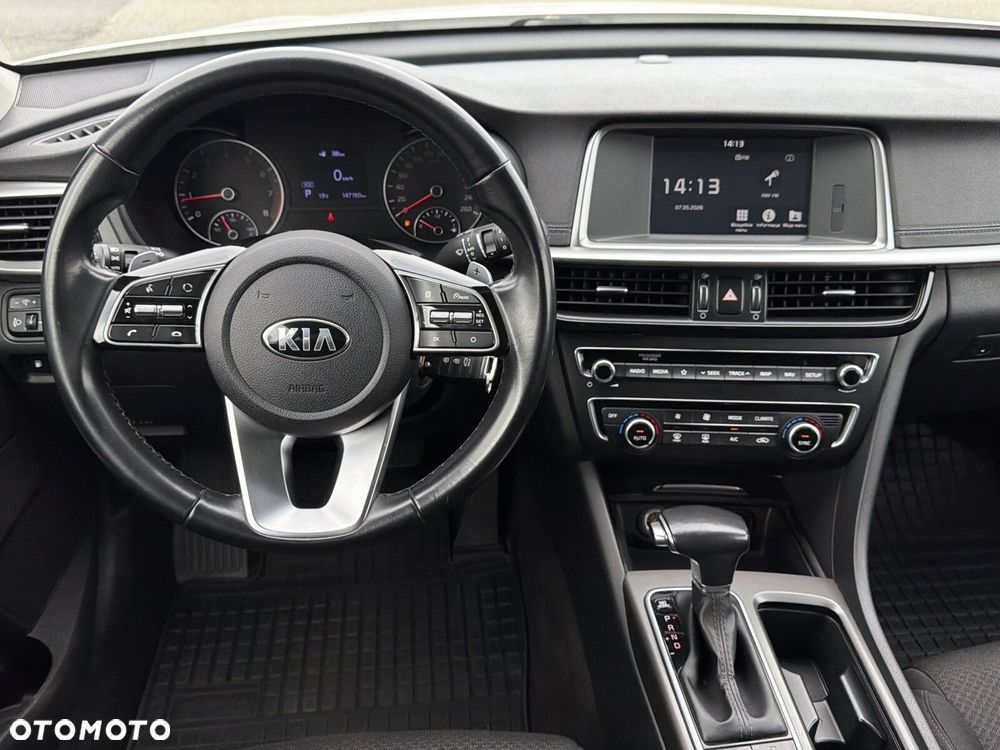 Kia Optima - 16