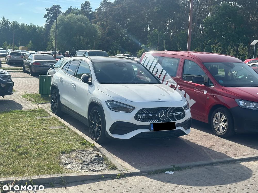Mercedes-Benz GLA 250 AMG Line - 1