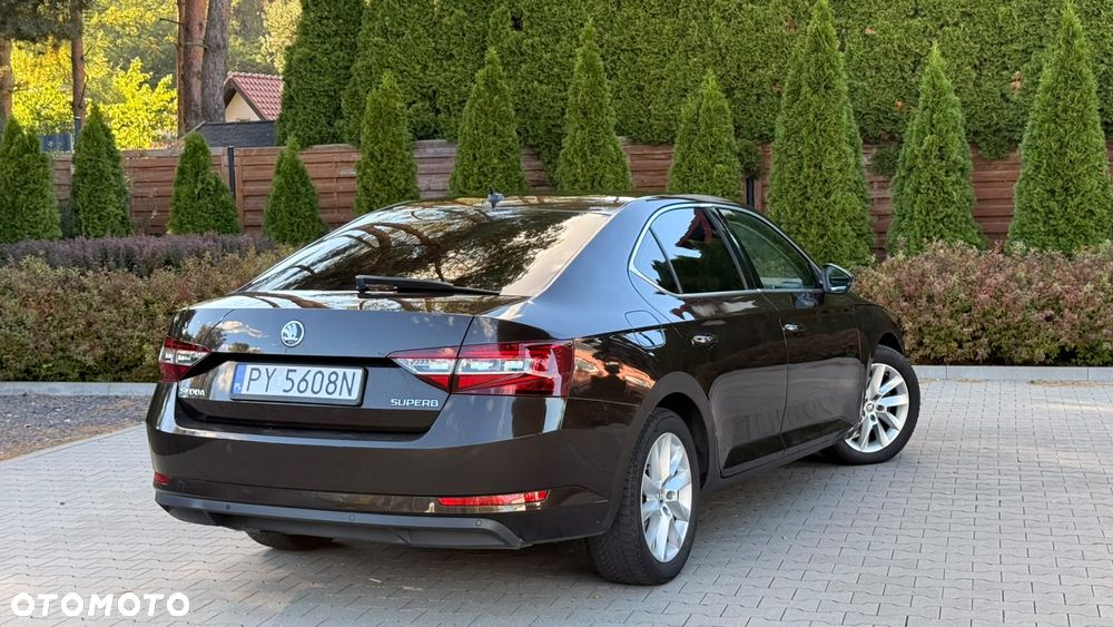 Skoda Superb 2.0 TDI Style - 19
