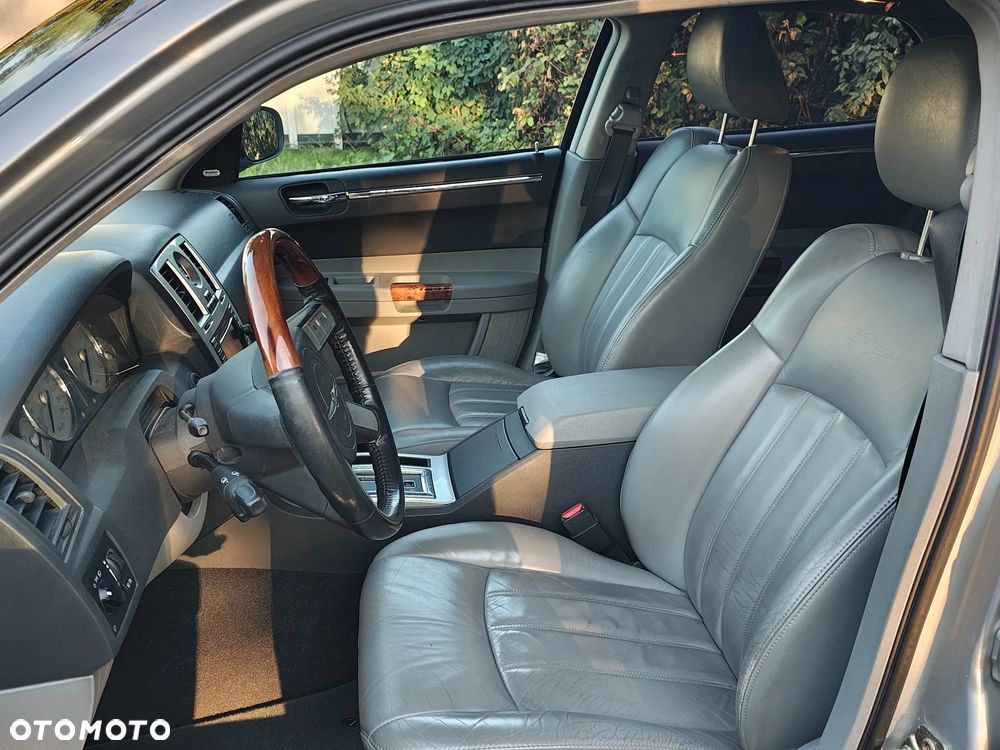 Chrysler 300C 5.7 V8 HEMI AWD Automatik - 14
