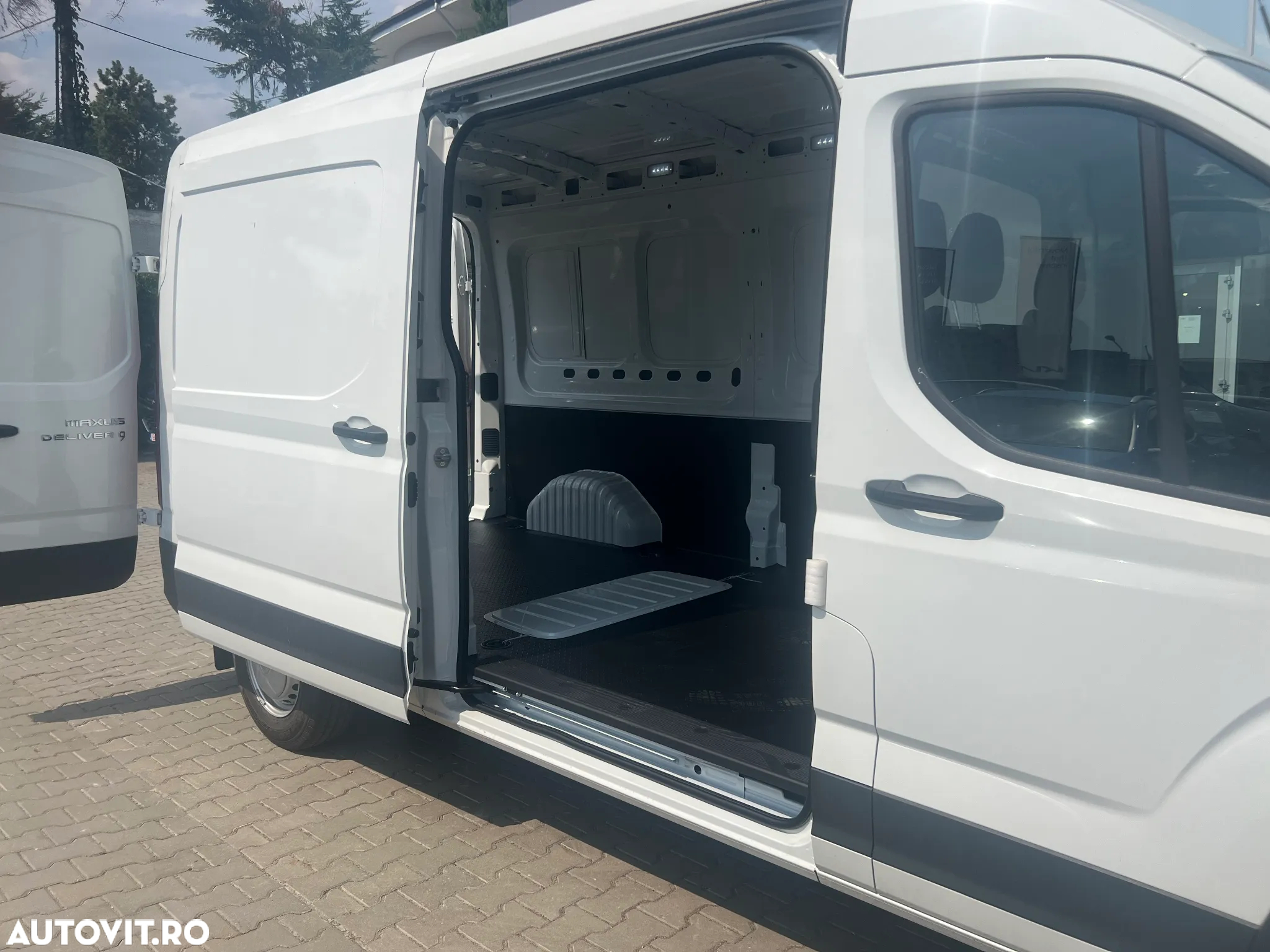 Maxus Deliver 9 - 13