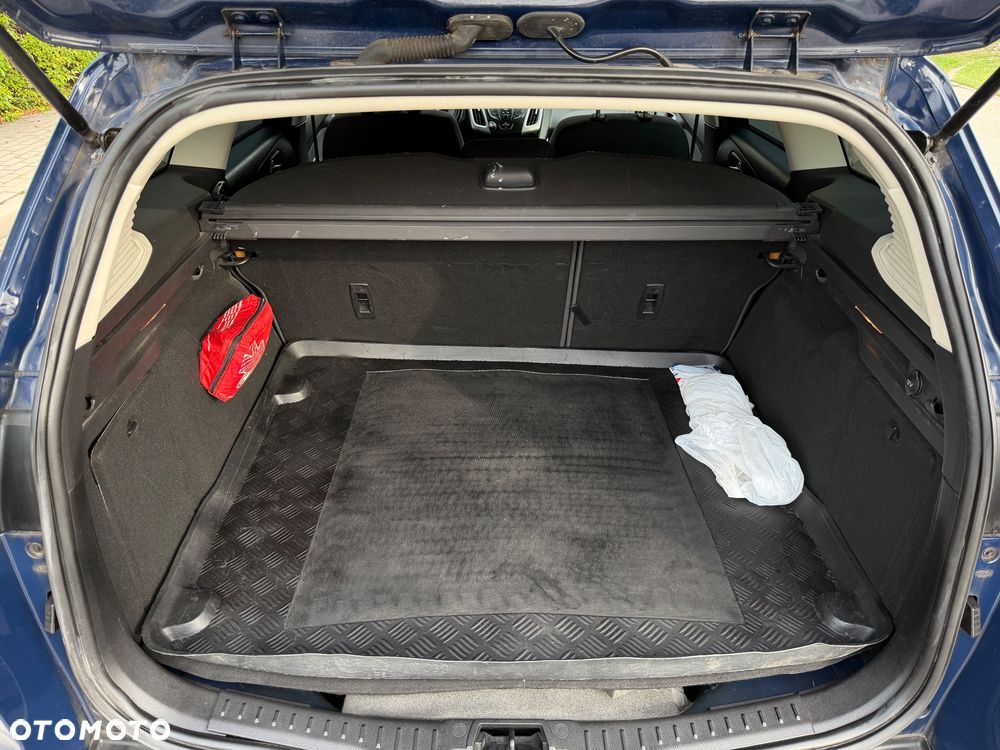 Ford Focus 1.6 FF Titanium - 29