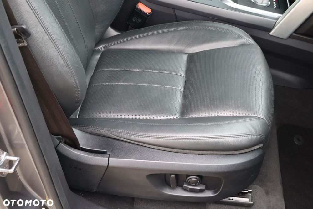 Land Rover Discovery Sport Si4 HSE Luxury - 11