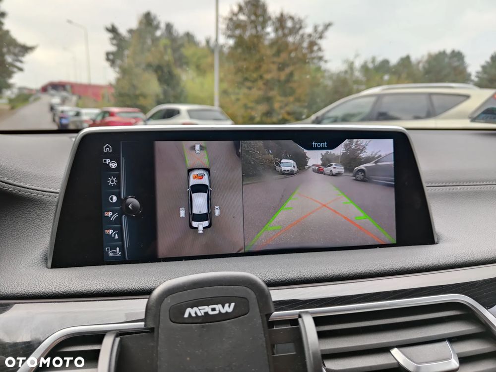 BMW Seria 7 750Li xDrive - 15
