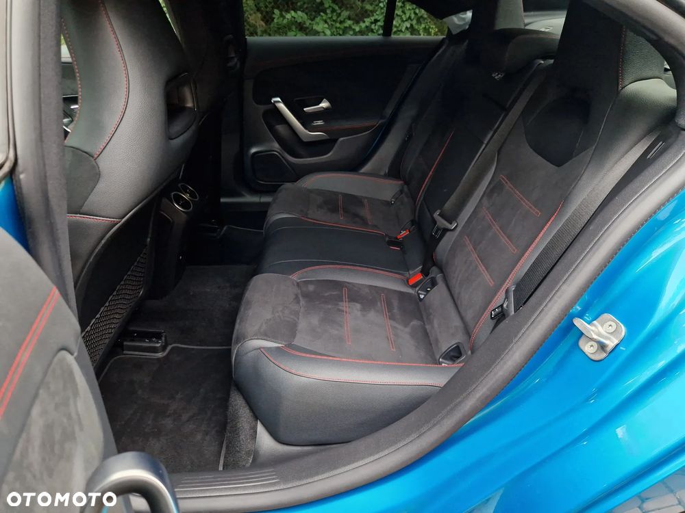 Mercedes-Benz CLA 200 mHEV AMG Line 7G-DCT - 9