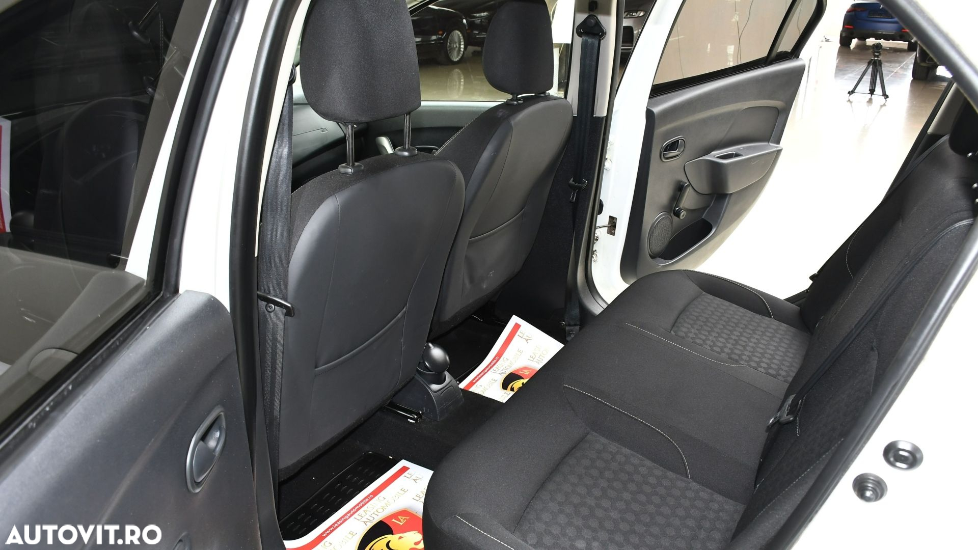 Dacia Logan 1.5 90CP Laureate - 11