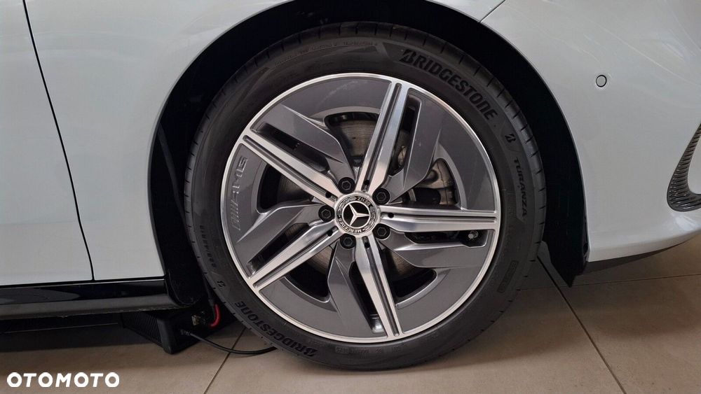 Mercedes-Benz CLA 200 mHEV 8G-DCT - 11