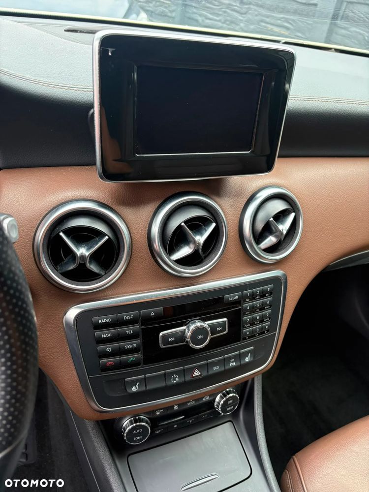 Mercedes-Benz Klasa A 180 CDI 7G-DCT AMG Line - 17