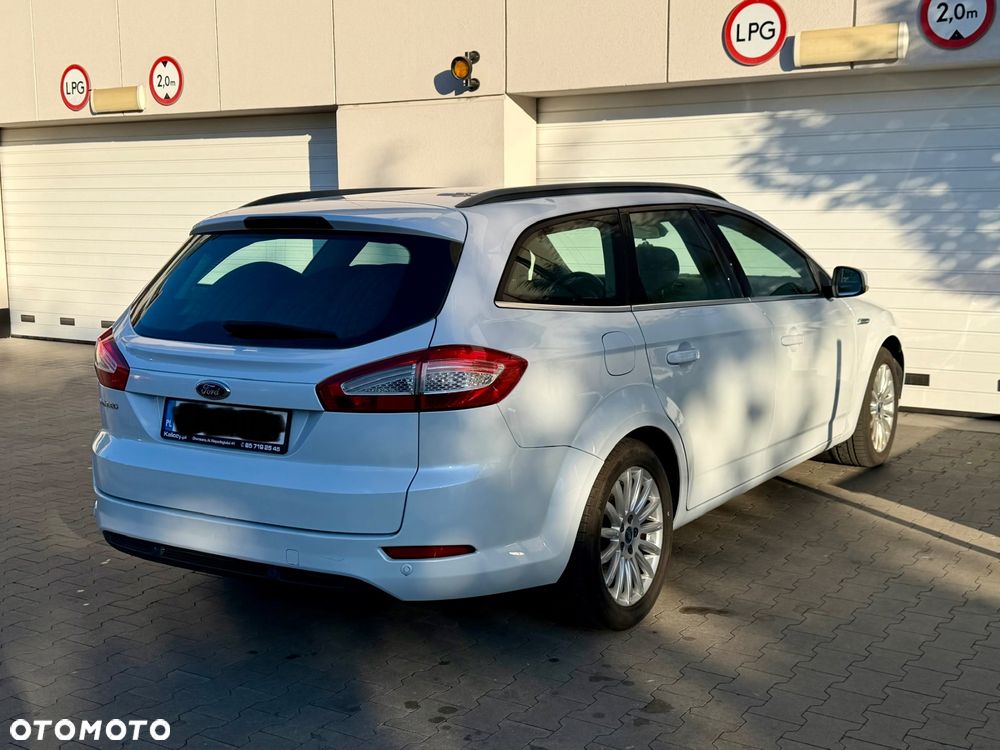 Ford Mondeo SW 1.6 TDCi ECOnetic S&S Titanium - 4