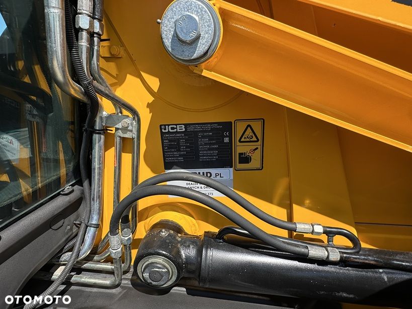 JCB 4CX ECO - 37