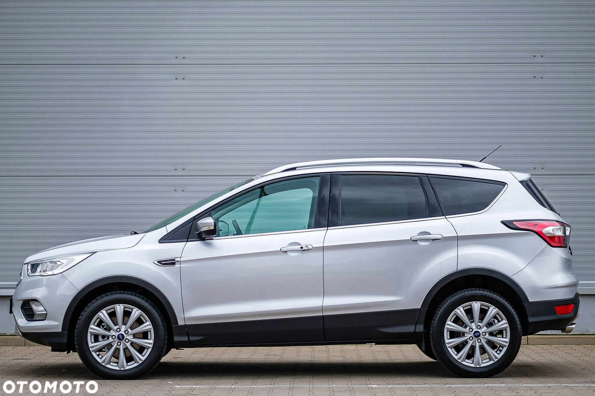 Ford Kuga - 9