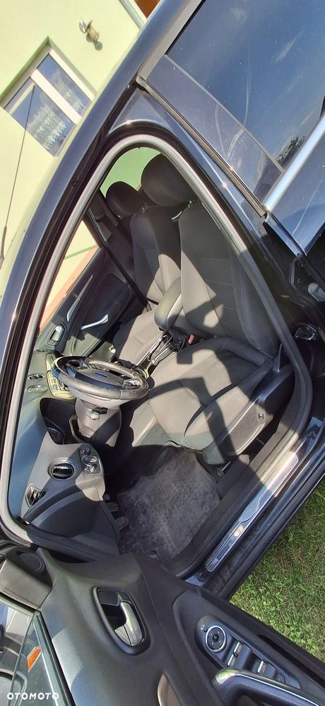 Ford Mondeo 1.8 TDCi Titanium - 10