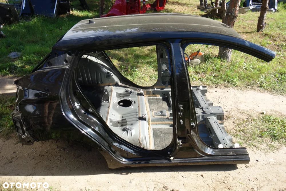 DUPA Z DACHEM BŁOTNIK PRAWY TYŁ PAS Z WANNĄ DACH NISSAN MICRA K14 - 3