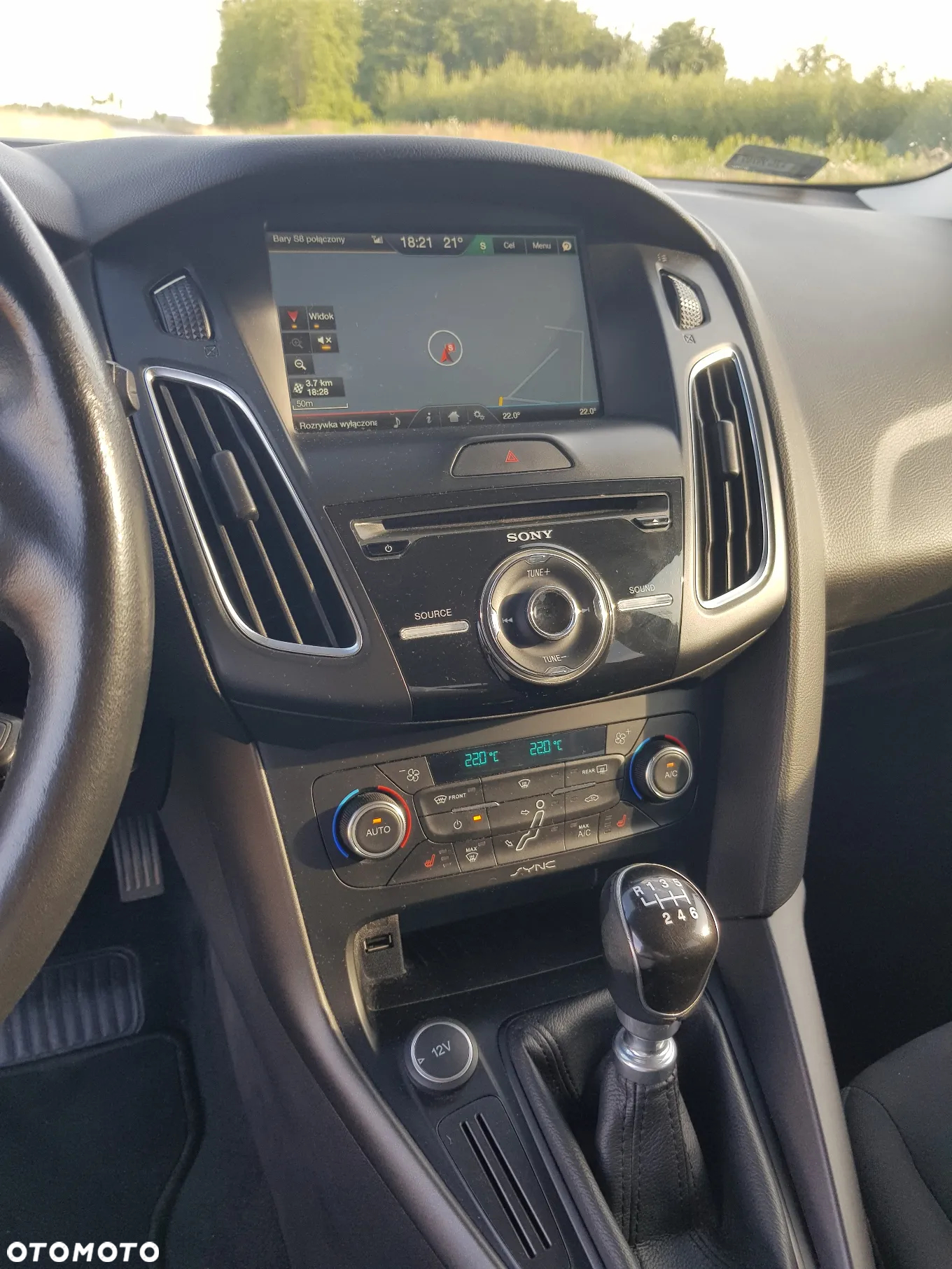 Ford Focus 1.5 TDCi SYNC Edition - 19