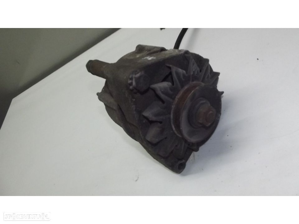 Mercedes w 116 280 se alternador - 2