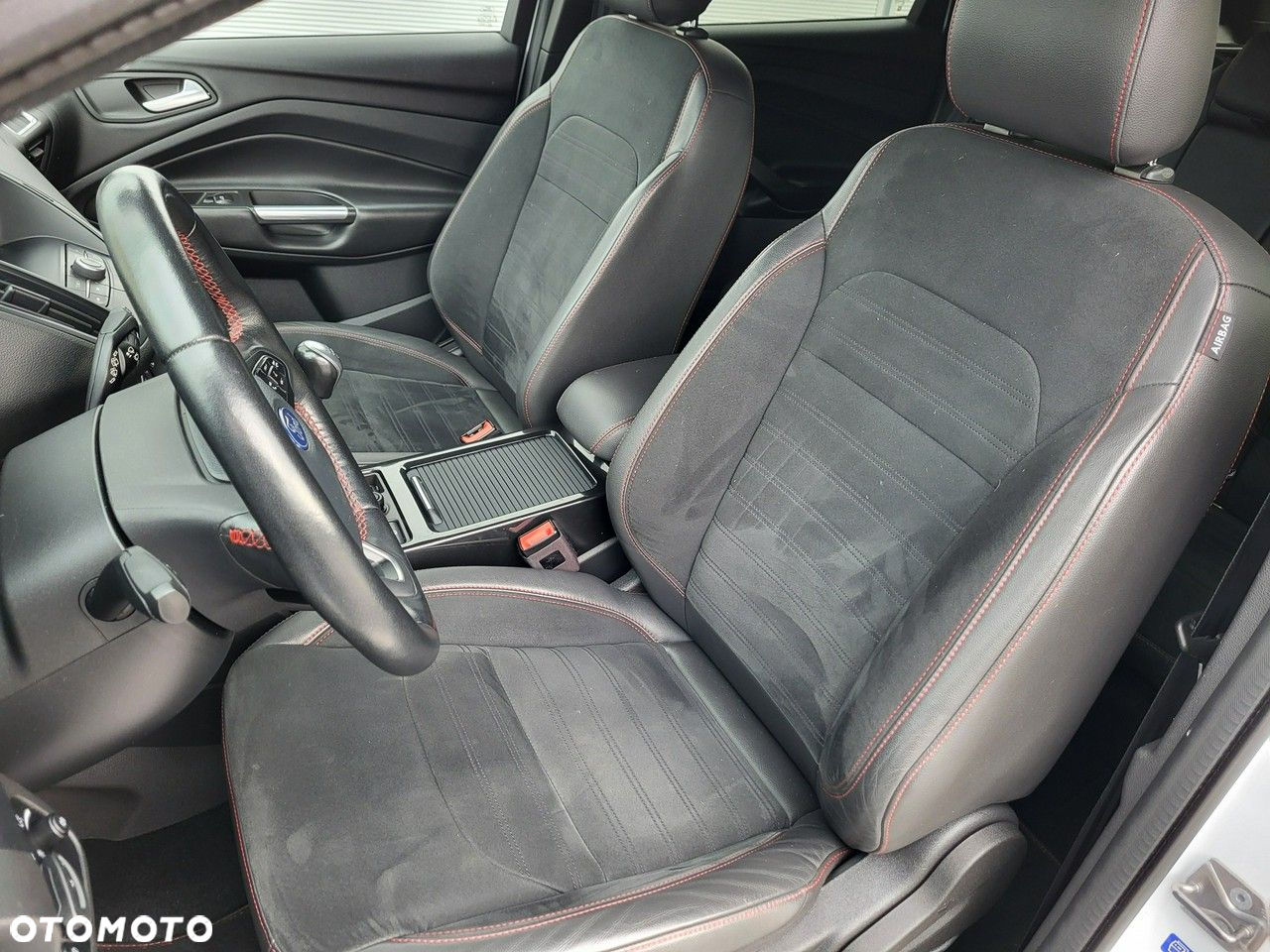 Ford Kuga - 16